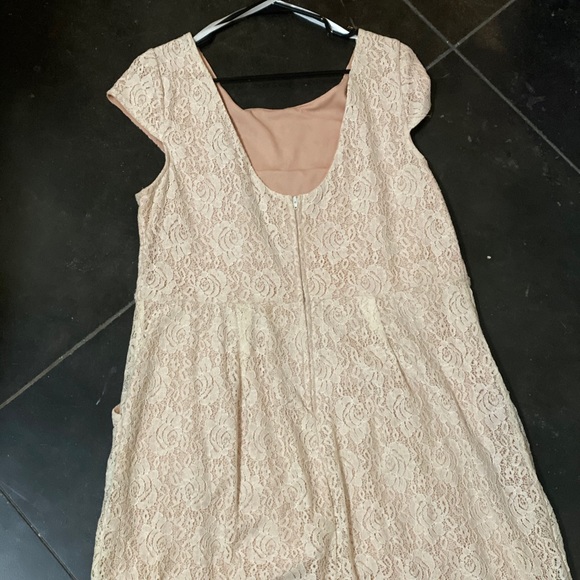 David’s Bridal Lace cocktail dress - Picture 2 of 4